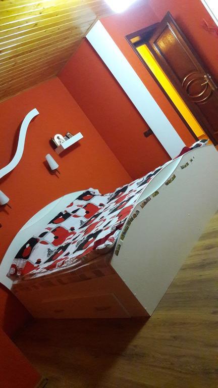 Casa De Vacanta Pârâul Rece Buitenkant foto