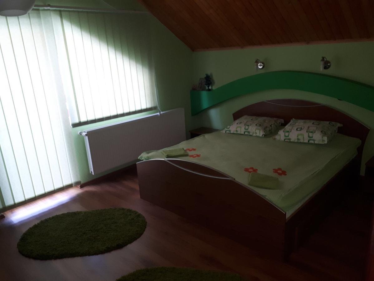 Casa De Vacanta Pârâul Rece Buitenkant foto